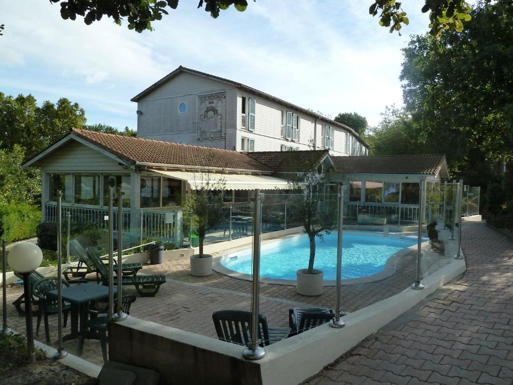 Hotel & Restaurant Heliotel Montferrier-sur-Lez ภายนอก รูปภาพ