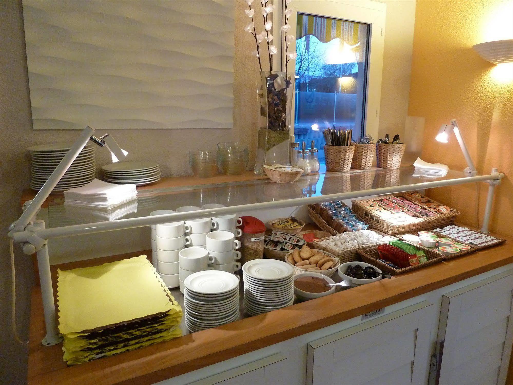 Hotel & Restaurant Heliotel Montferrier-sur-Lez ภายนอก รูปภาพ